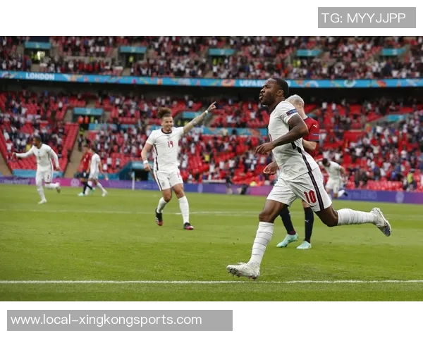 英格兰与捷克下半场精彩对决分析与战术解析