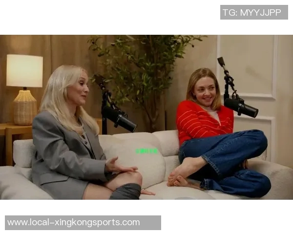 全球足球场上的女神们她们的魅力与精彩瞬间让人无法抵挡